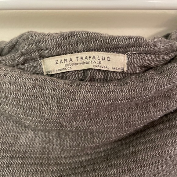 Zara off the shoulder sweater - Picture 2 of 3